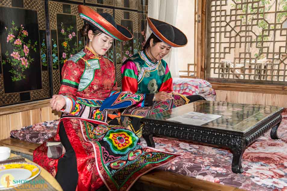Sewing arts of Tu ethnic group 