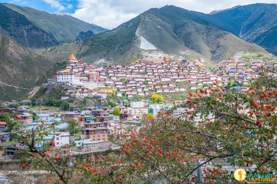 Pelyul Monastery in Baiyu County